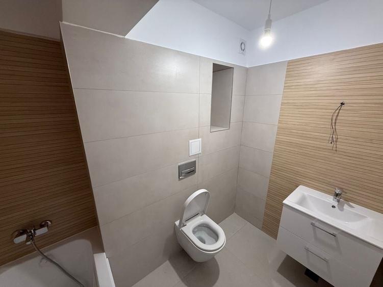 Apartament cu 2 camere decomandat în Galata