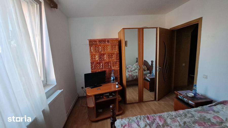 Apartament cu 3 camere decomandat în Agigea