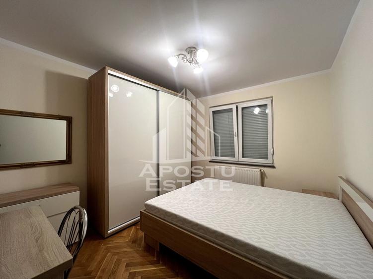 Apartament cu 4 camere decomandat, mobilat în Olimpia-Stadion