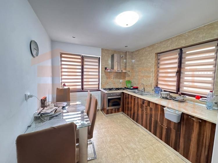 Casă individuală cu 3 camere cu Canalizare în Palas