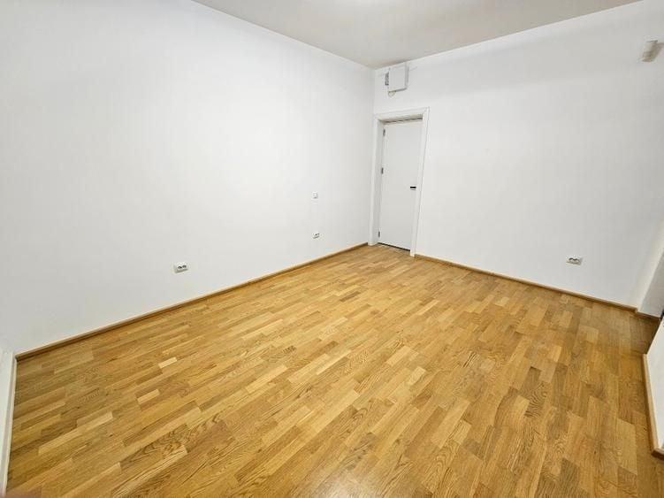 Apartament cu 3 camere decomandat în Domenii