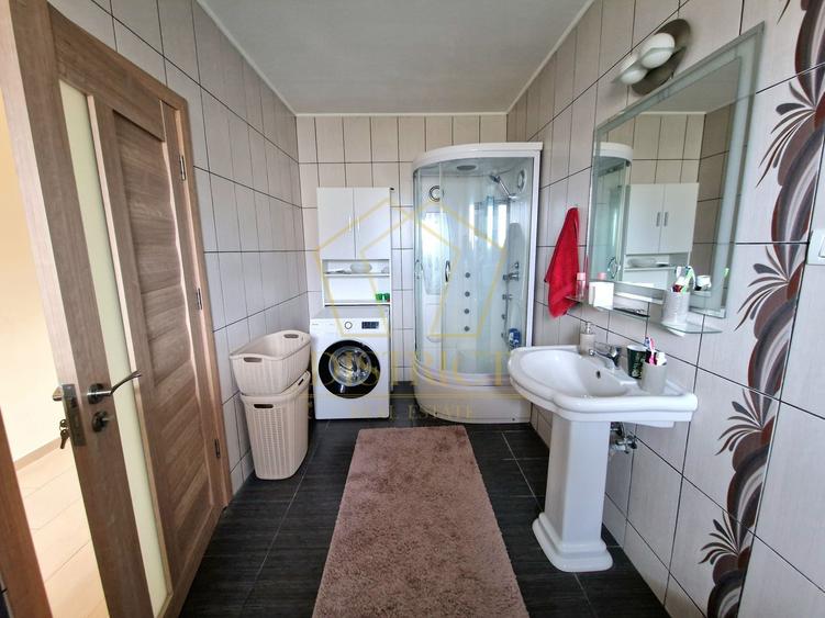 Casă individuală cu 5 camere cu Canalizare în Ianova