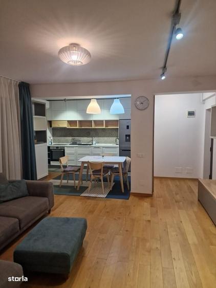 Apartament cu 3 camere în Bună Ziua