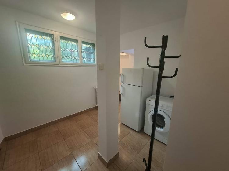 Apartament decomandat în Drumul Taberei
