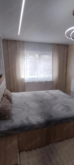 Apartament cu 3 camere decomandat în Șagului