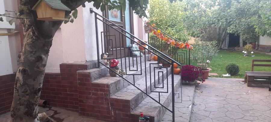 Casă cu 4 camere cu Teren 350 Mp în Popoveni