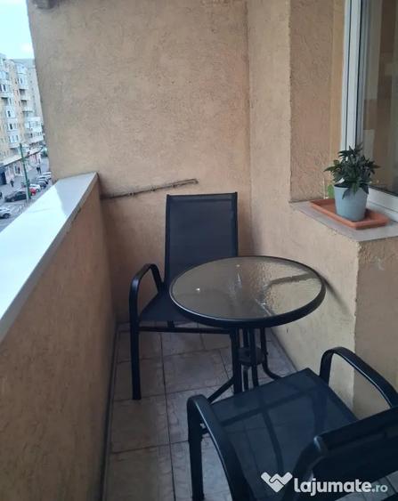 Apartament cu 2 camere decomandat în Ultracentral