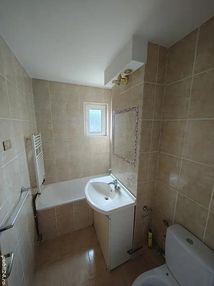 Apartament cu 2 camere decomandat în Micro 4