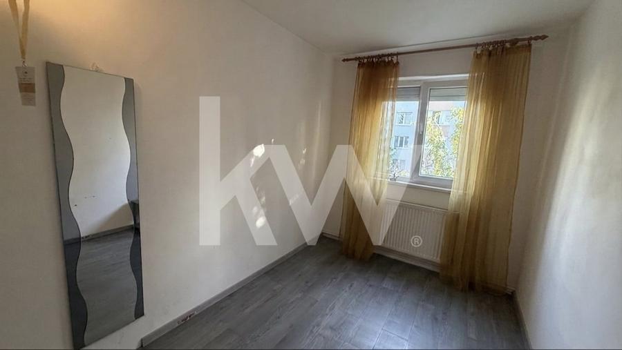 Apartament cu 3 camere decomandat în Astra