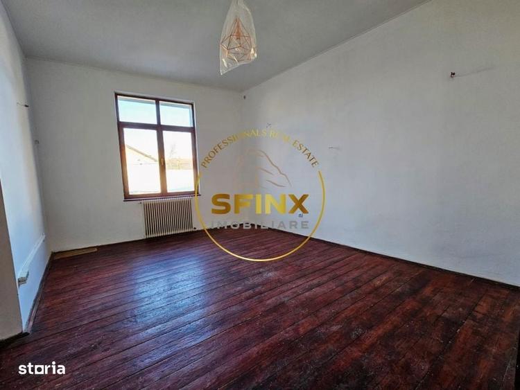 Casă cu 4 camere în Ciupercenii Noi