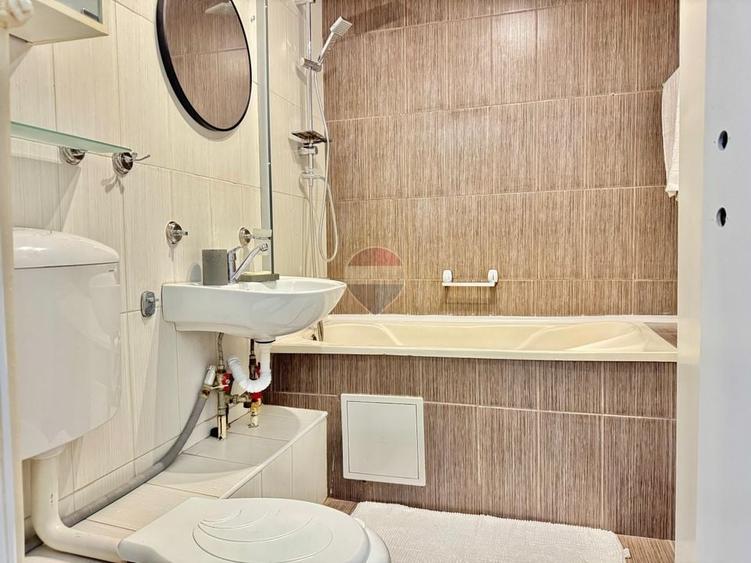 Apartament de închiriat 2 camere etaj 1 str Doina - 15