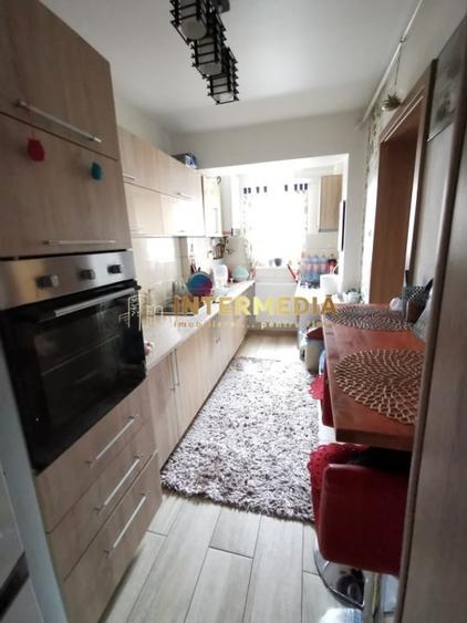 Apartament 3 camere CETATE Bulevard Etaj3 Renovat Total Mobilat Beci Parcare - 19