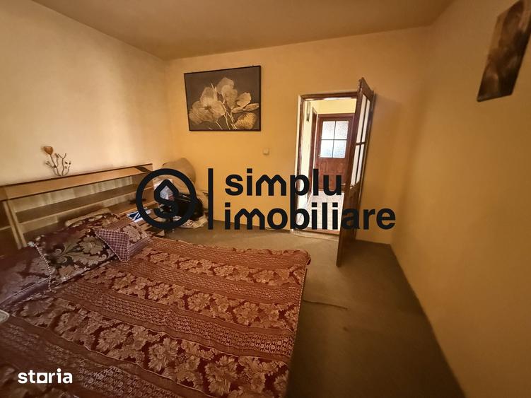 Casă cu 5 camere cu Teren 181 Mp în Rovine