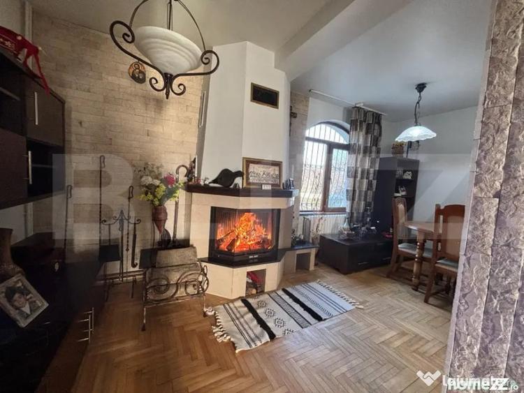 Casă cu 5 camere cu Teren 2300 Mp în Aninoasa