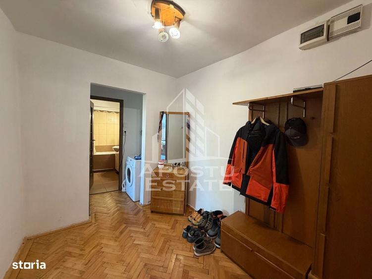 Apartament cu 2 camere decomandat în Aradului