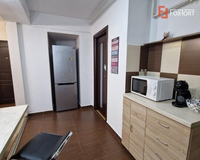 Apartament cu 2 camere semidecomandat, mobilat în Lugojului