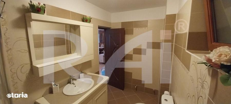 Casă cu 3 camere în Calea București