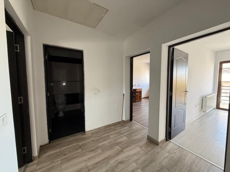 CASĂ ÎNȘIRUITĂ DE ÎNCHIRIAT – MICEȘTI | 120 MP UTILI | 4 CAMERE | CURTE + TERASĂ - 11
