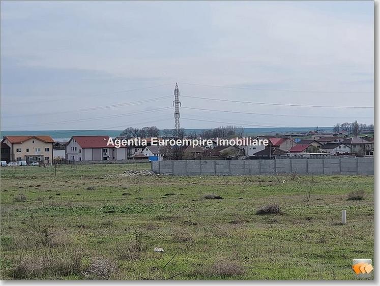 Teren Construcții intravilan de 4500 mp, în Periferie