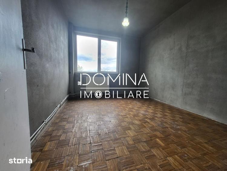 Apartament cu 3 camere semidecomandat în 1 Mai