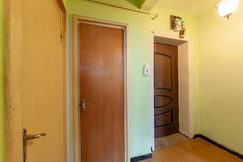 Apartament cu 3 camere decomandat în Războieni