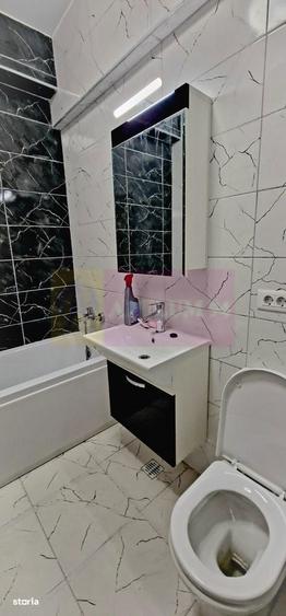 Apartament cu 2 camere semidecomandat, mobilat în Văcăresti
