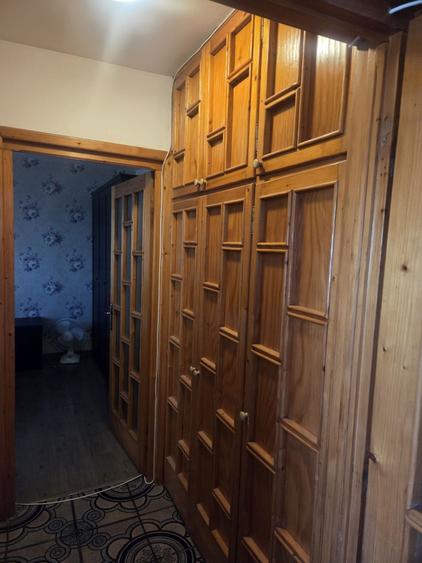 Apartament cu 3 camere semidecomandat în Drumul Taberei