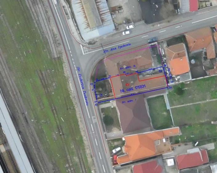Casă cu 4 camere în Central