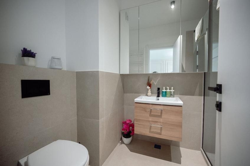 Apartament cu 2 camere decomandat în Mamaia-Sat