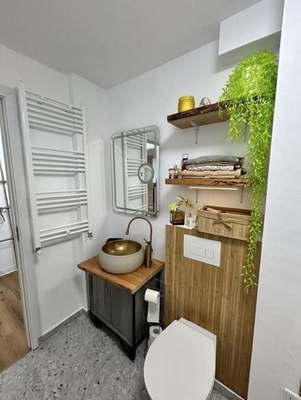 Apartament cu 2 camere semidecomandat, mobilat în Girocului