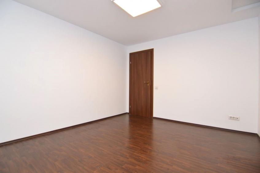 Apartament cu 2 camere decomandat în Baba Novac