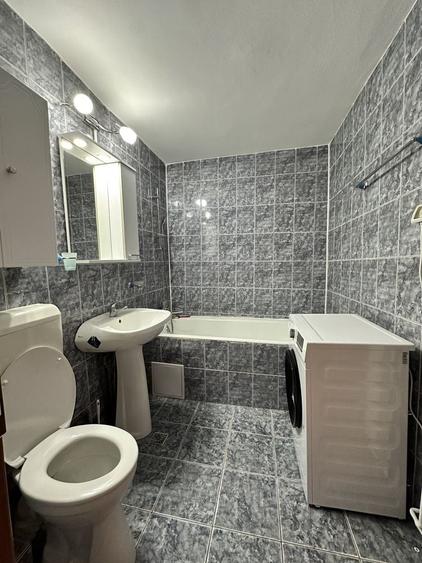 Apartament cu 2 camere decomandat în Govândari