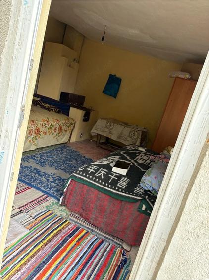 Casă cu Teren 2000 Mp în Prundu