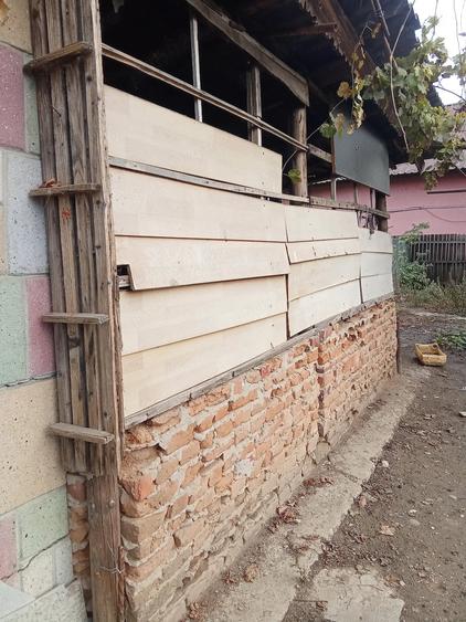 Casă cu Teren 635 Mp în Cioceni