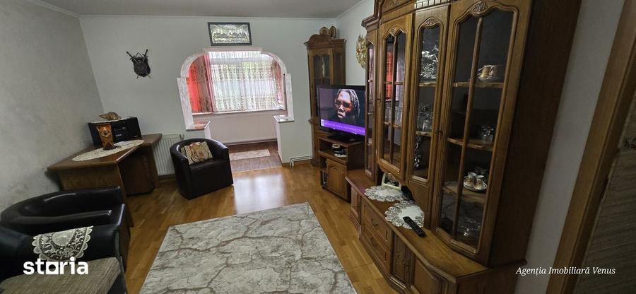 Apartament 2 camere etaj 2 Scoala 11 - 11