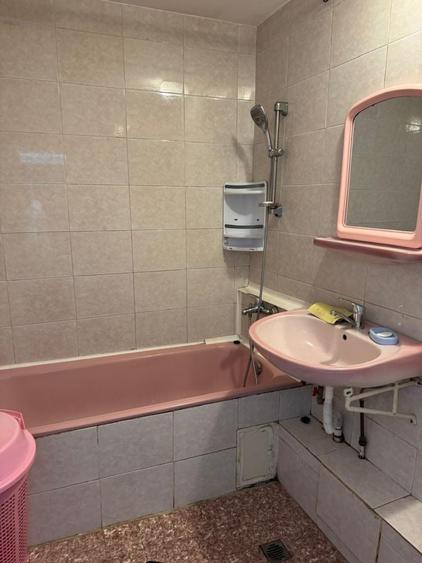 Apartament cu 2 camere semidecomandat în Berceni