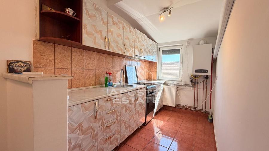 Apartament cu 2 camere decomandat, mobilat în Girocului