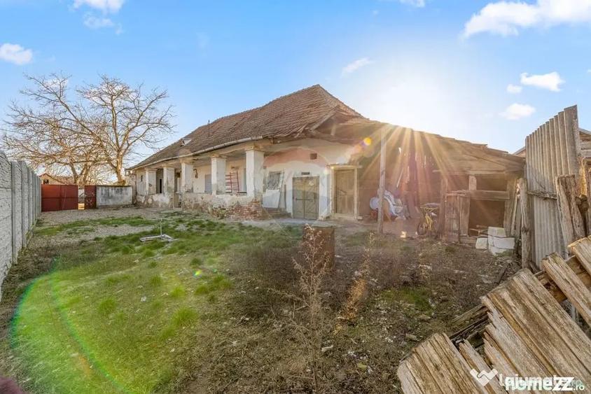 Casă cu 3 camere cu Teren 591 Mp în Vinga