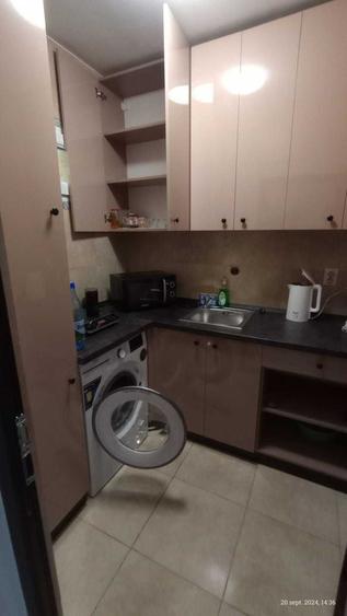 Garsonieră decomandată în Central