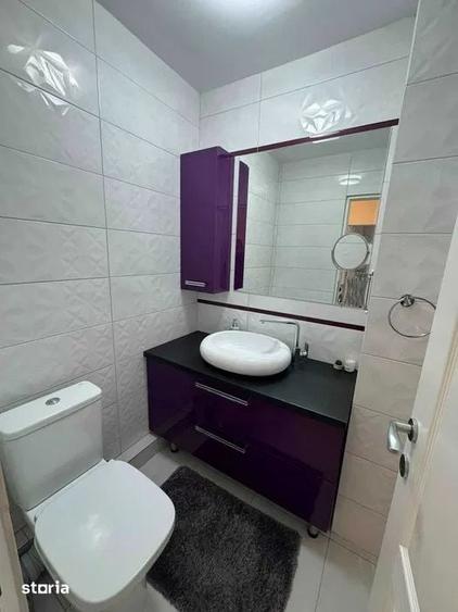 Apartament cu 3 camere decomandat în Vitan