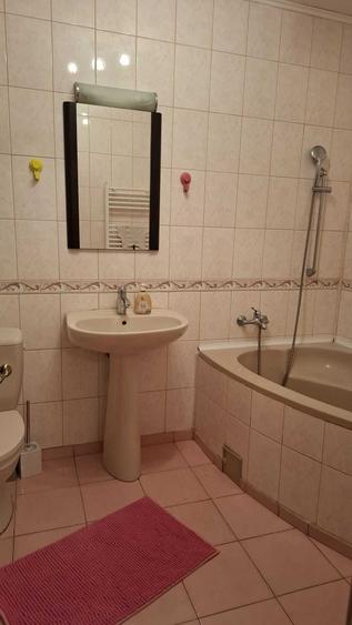 Garsonieră decomandată în Central