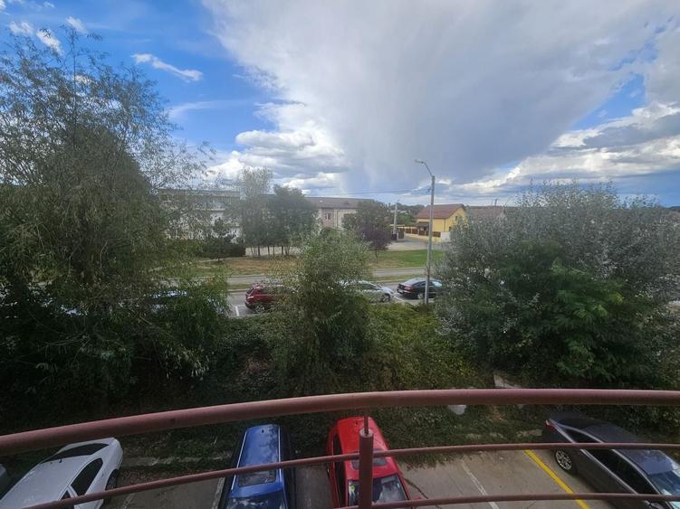 Garsonieră decomandată în Trivale