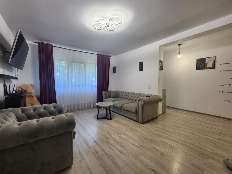 Casă individuală cu 3 camere cu Canalizare în Lunca Cetățuii