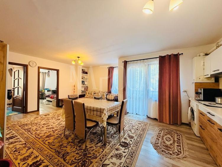 Apartament cu 3 camere semidecomandat în Florești