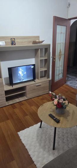 Apartament cu 2 camere decomandat în Micro 6