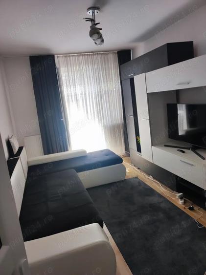 Apartament cu 2 camere decomandat în Petros