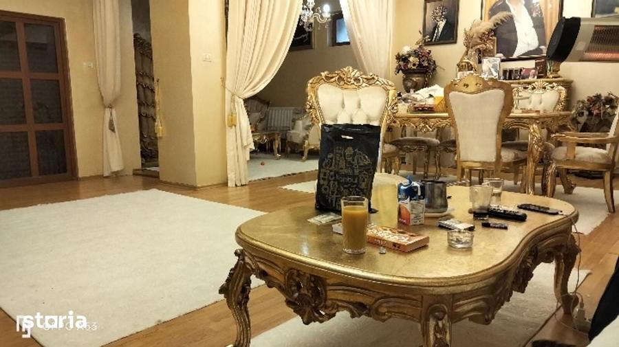 Casă cu 8 camere cu Teren 200 Mp în Tomis II