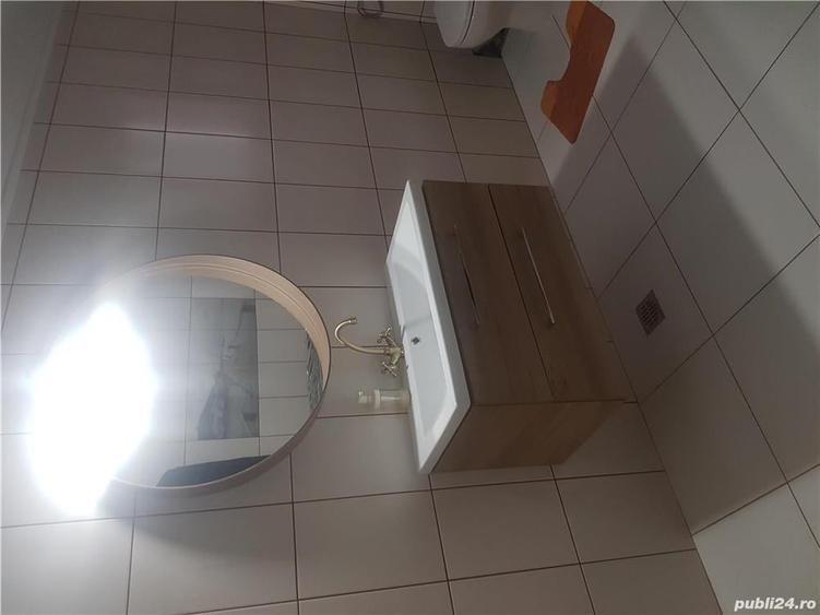 Casă cu 5 camere cu Teren 600 Mp în Cazasu