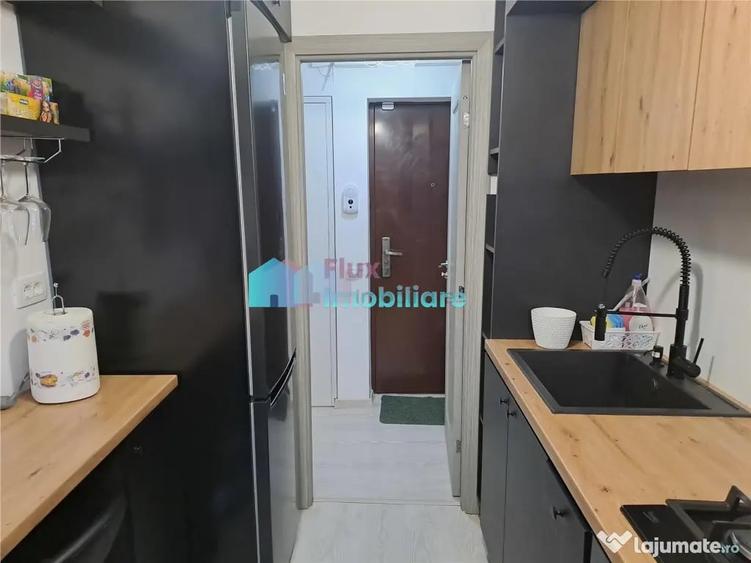 Apartament cu 2 camere semidecomandat în Ultracentral