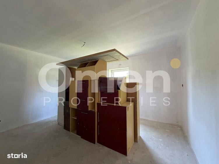 Casa de vanzare cu 11 ari de teren | Lapusel - 2